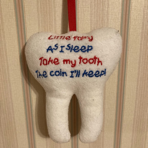 ⭐️LAST CHANCE⭐️ Tooth Fairy Pillow - Picture 4 of 8